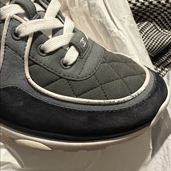 Chanel Sport Runner Grey - Picture 5 of 7